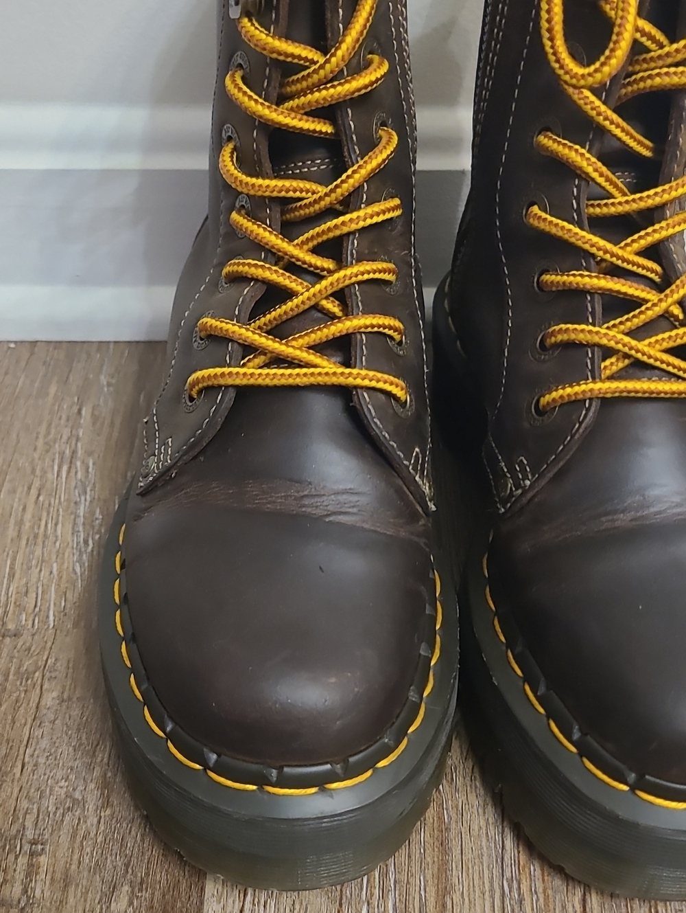 Dr Martens Jadon Arc Crazy Horse Platform Boots - Picture 4 of 9